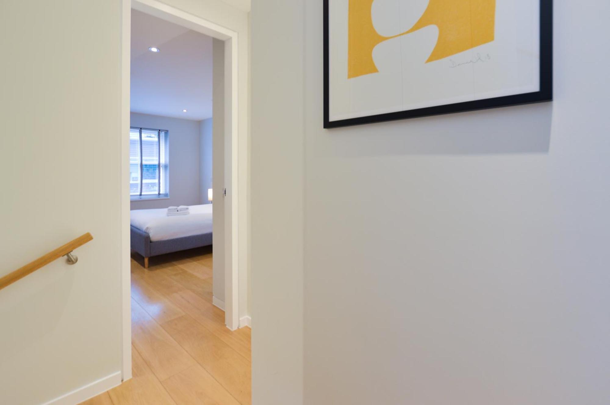Noho 132 Serviced Apartments By Concept Apartments Лондон Екстериор снимка